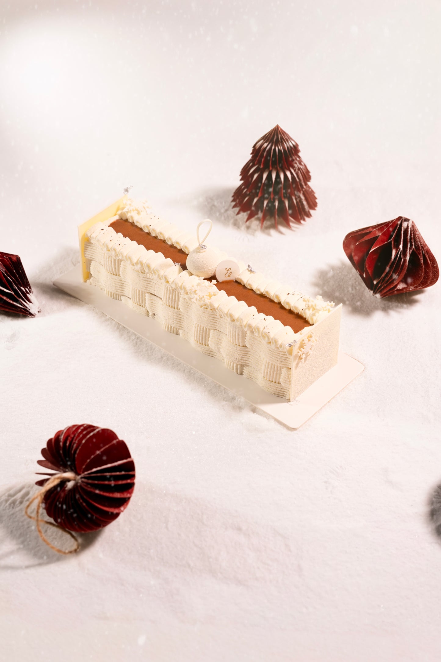 Vanilla Pecan Log Cake